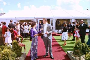 The Groom stands beside Keli Tomlin Wedding Celebrant as they wait for the Bride to arrive